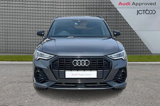 AUDI Q3 Photo 8