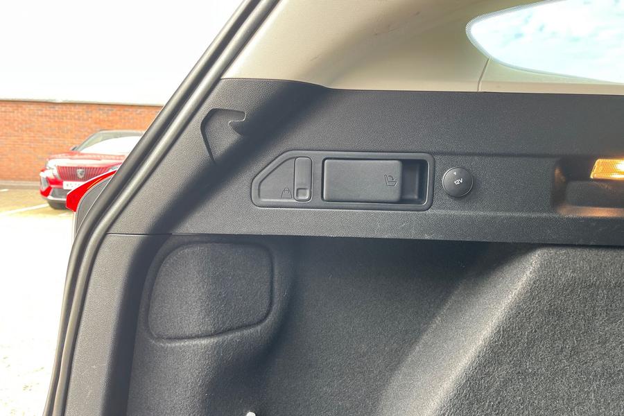 Ford Focus Photo autoimg-901dfb3da914010b1e231f874348cadf40f03574.jpg