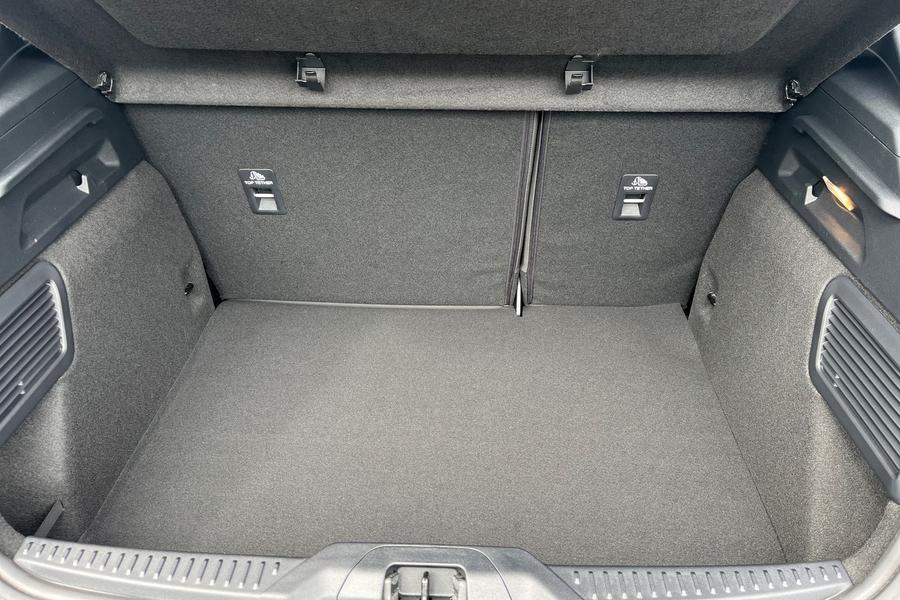 Ford FOCUS Photo autoimg-90215f95e6885d5308a1b394faae09b01206c46a.jpg