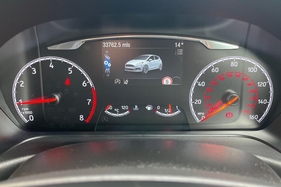 Ford FIESTA Photo autoimg-902239483474b140788d93f058d80fce3e2929bb.jpg