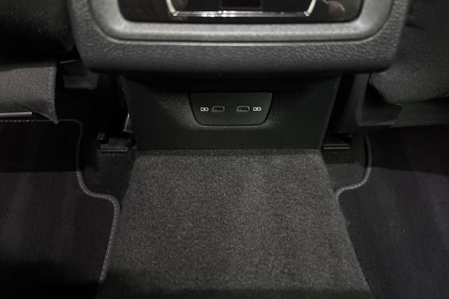 VOLKSWAGEN Golf Photo 34