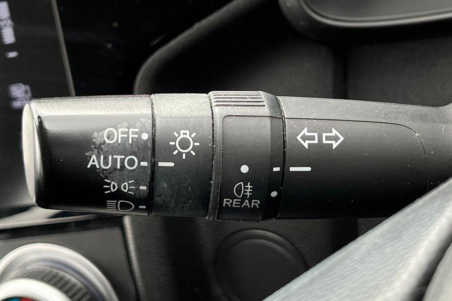 Honda Jazz Photo autoimg-90229a69aea78fd5106d8aac8a3be6a4662fa032.jpg