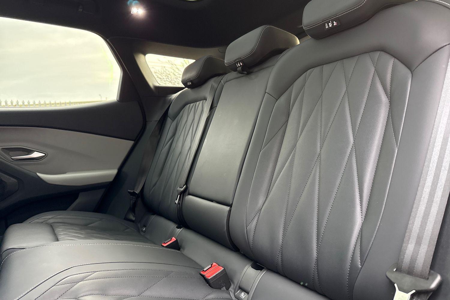 Ford Explorer Photo 19