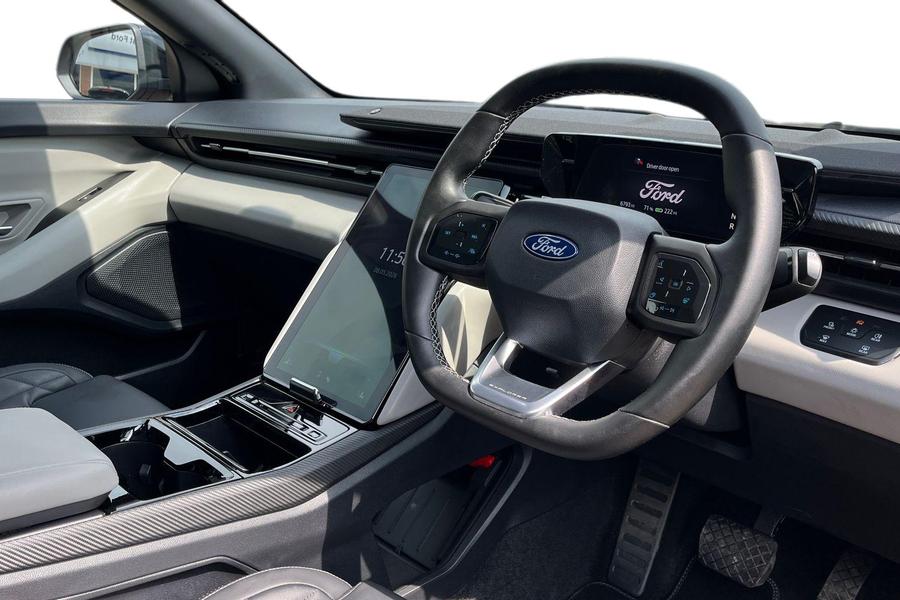 Ford EXPLORER Photo autoimg-9026c8e4a308ef67388f7305f2ca85f91e70e92d.jpg
