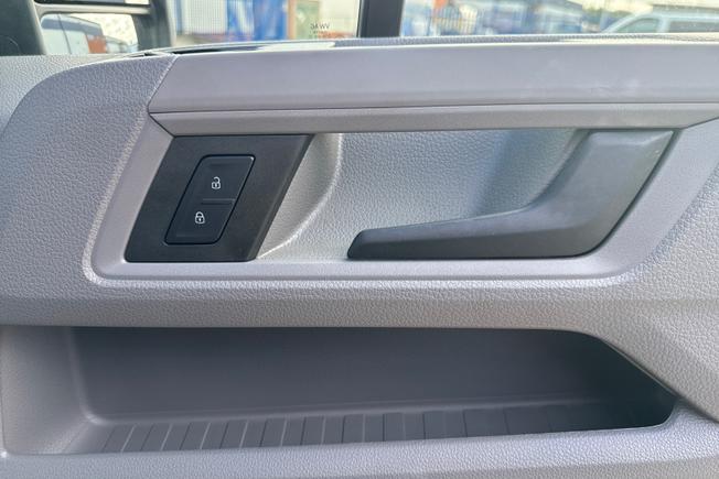 VOLKSWAGEN Crafter Photo 35