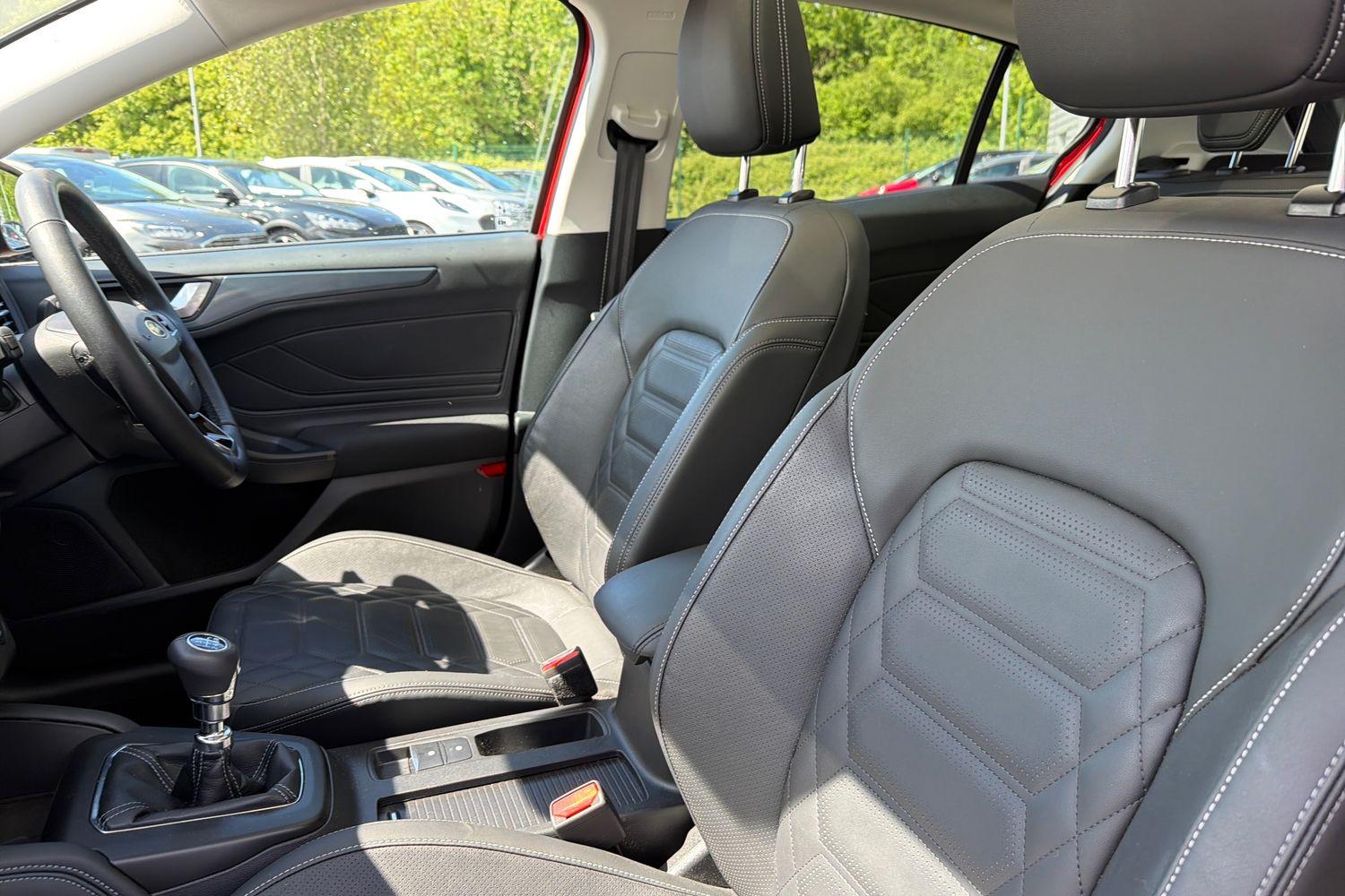 Ford FOCUS Photo 18