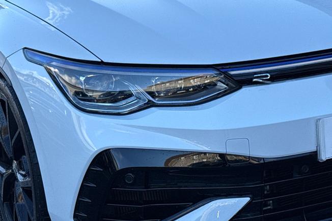 VOLKSWAGEN Golf Photo 19
