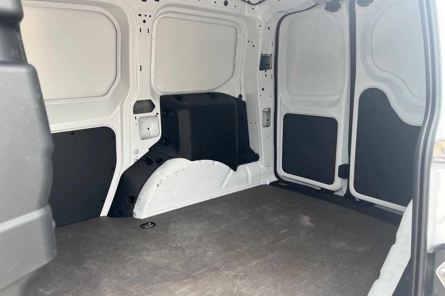 Ford TRANSIT CONNECT Photo 3