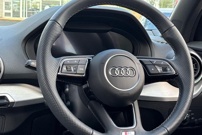 Audi Q2 Photo 22