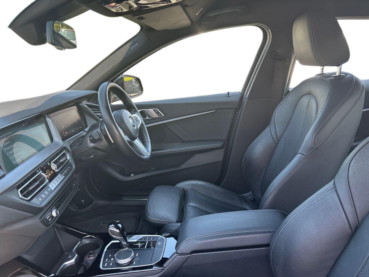 BMW 1 Series Photo 2