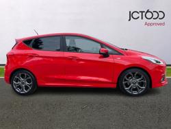 FORD Fiesta Photo 4