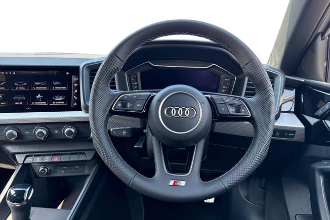 Audi A1 Photo 11