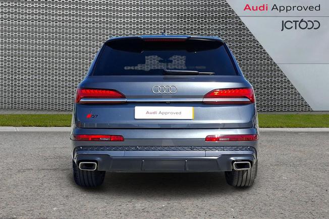 AUDI Q7 Photo 7