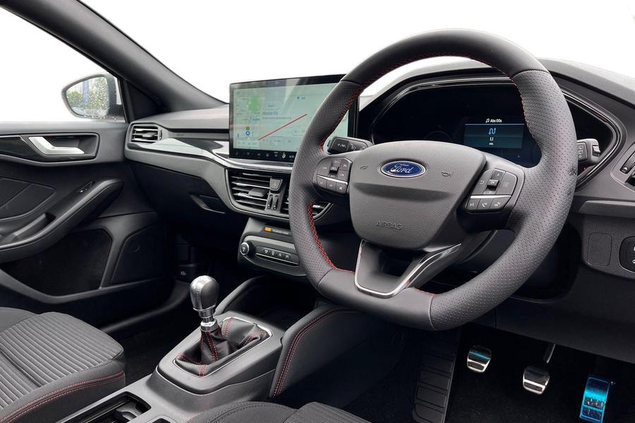 Ford Focus Photo autoimg-904b4cf5aae6af546f26e2b5e9b0c6d62bcf35ca.jpg
