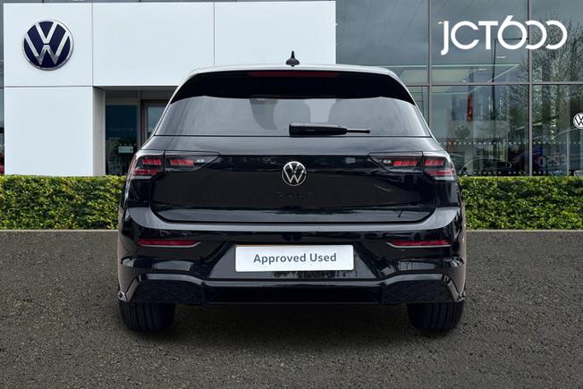 VOLKSWAGEN Golf Photo 7