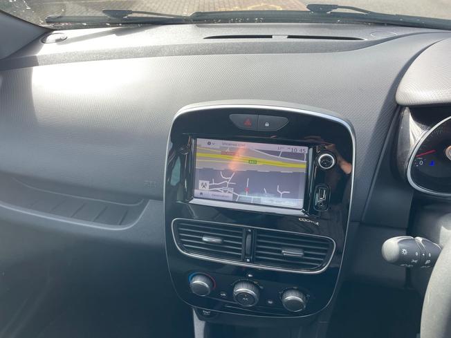 Renault Clio Photo 14