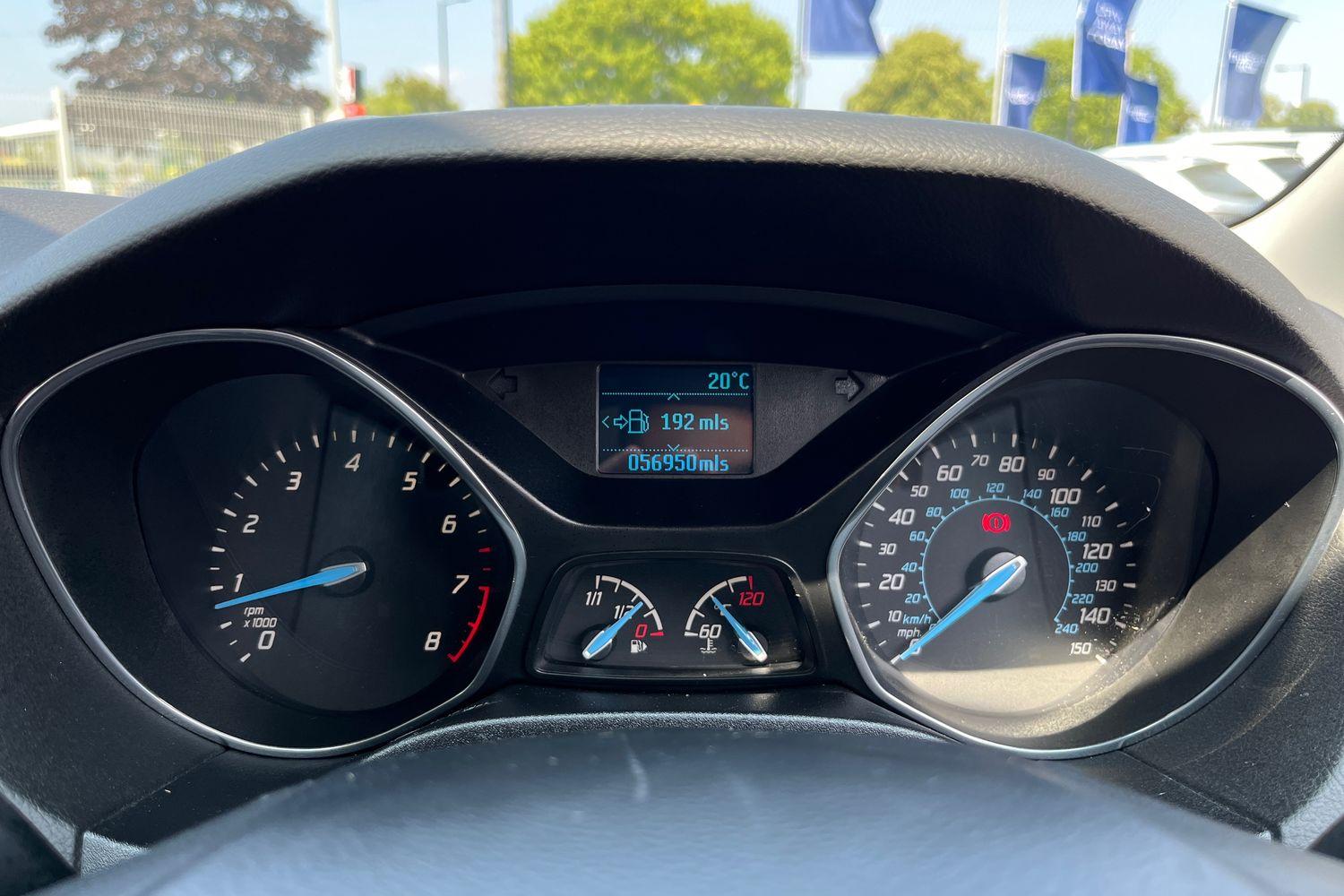 Ford Focus Photo 12