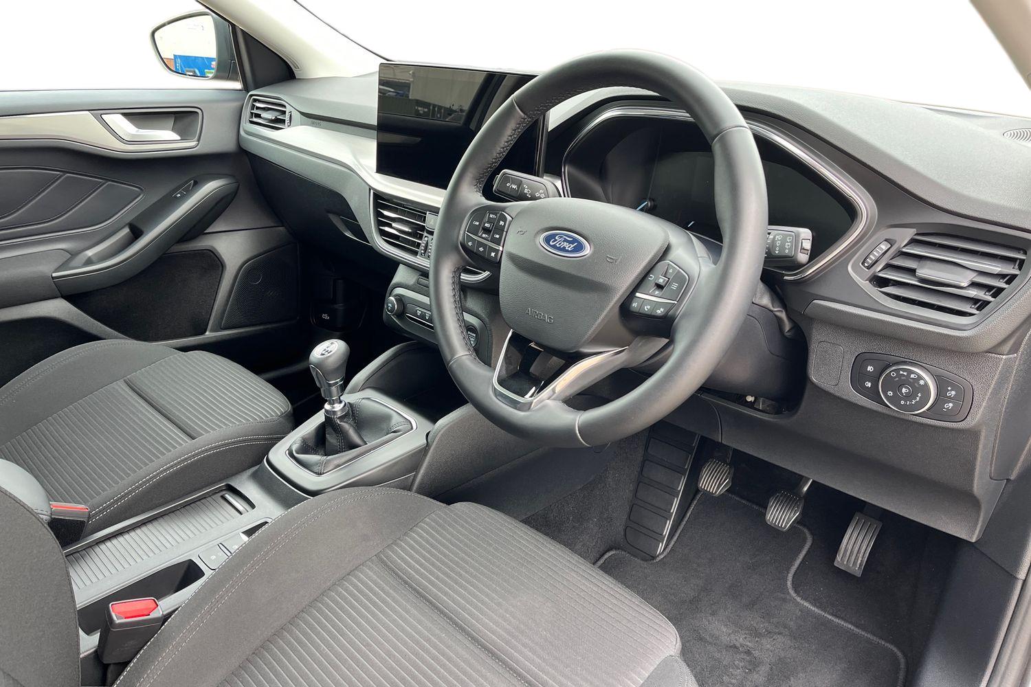 Ford Focus Photo 8