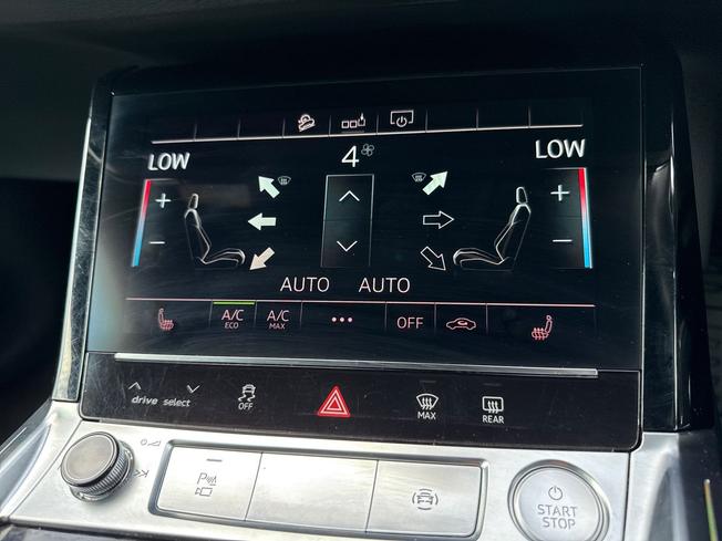 AUDI e-tron Photo 39