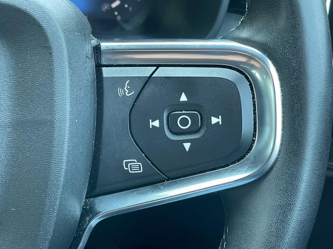 VOLVO Xc40 Photo 17