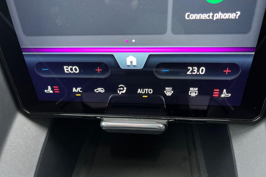 Ford Explorer Photo autoimg-9058b68e60a039de1c9524ca144753e2809a6803.jpg