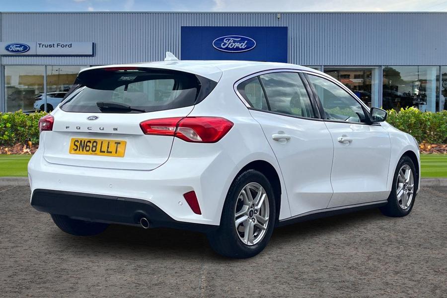 Ford FOCUS Photo autoimg-905c941a7f47410846e9d71e46e8a669cf9af19e.jpg