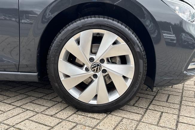 Volkswagen Golf Photo 5