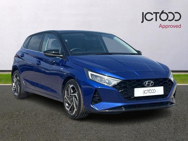 HYUNDAI i20 Photo 1