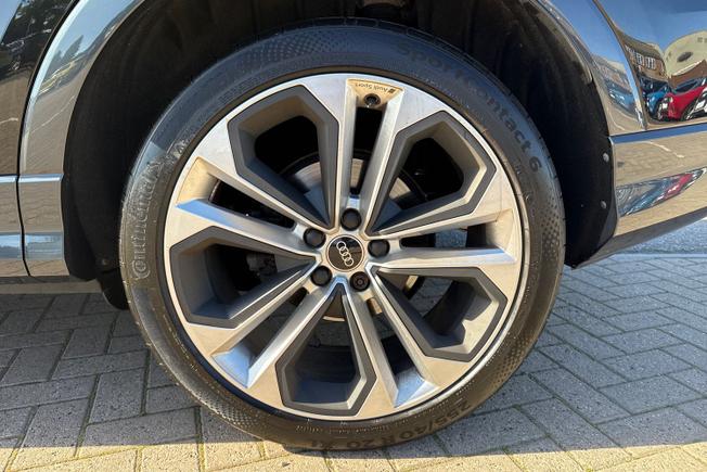AUDI Q3 Photo 33