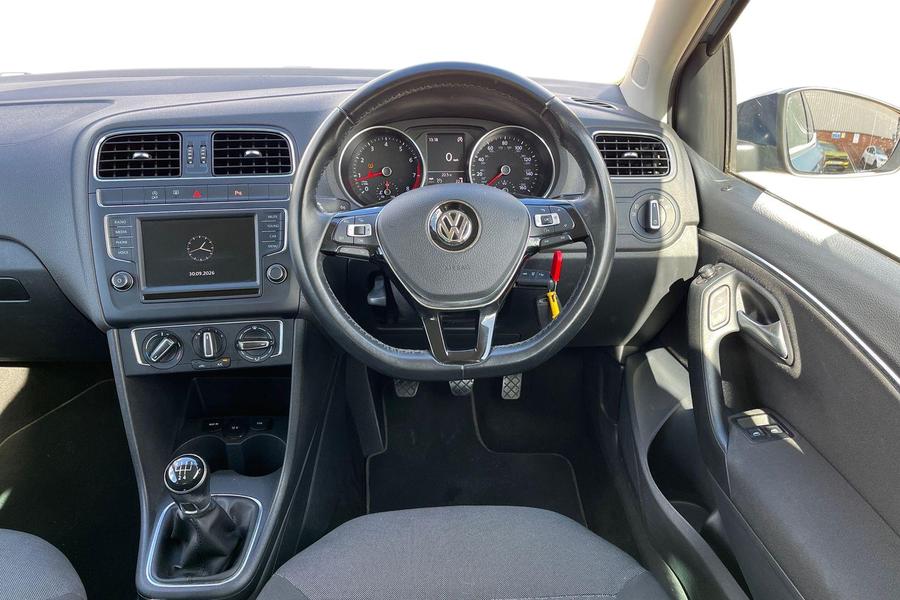 Volkswagen Polo Photo autoimg-90614c46bdb3a92e363943a1d9343906e5d5c3ae.jpg