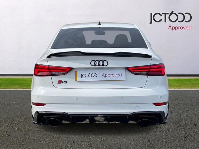 AUDI S3 Photo 7