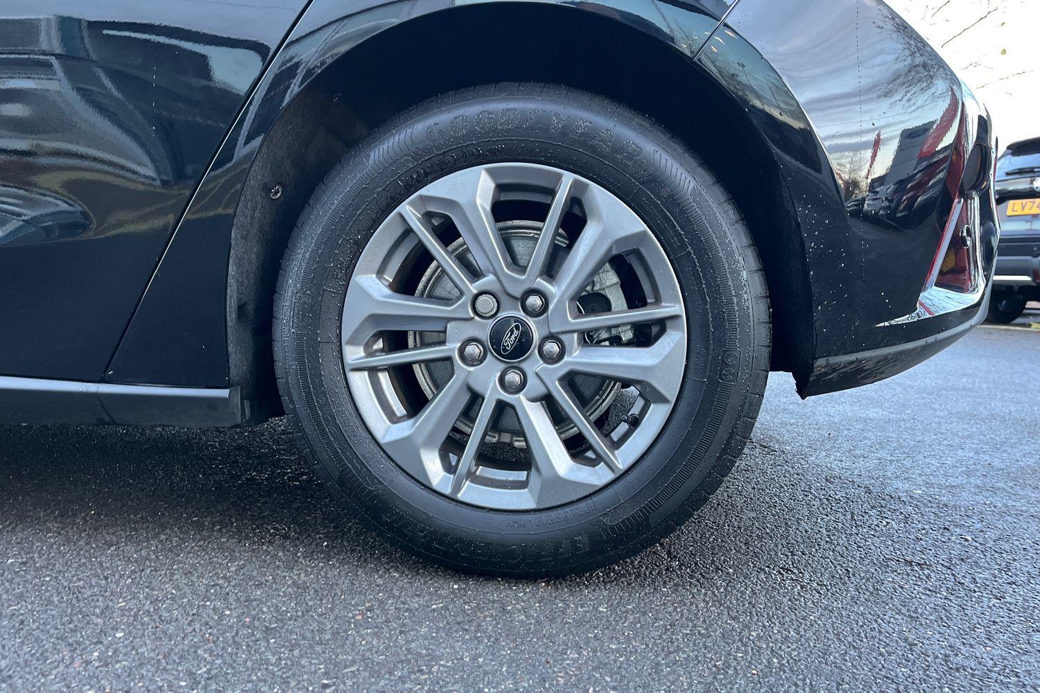 Ford Focus Photo 7