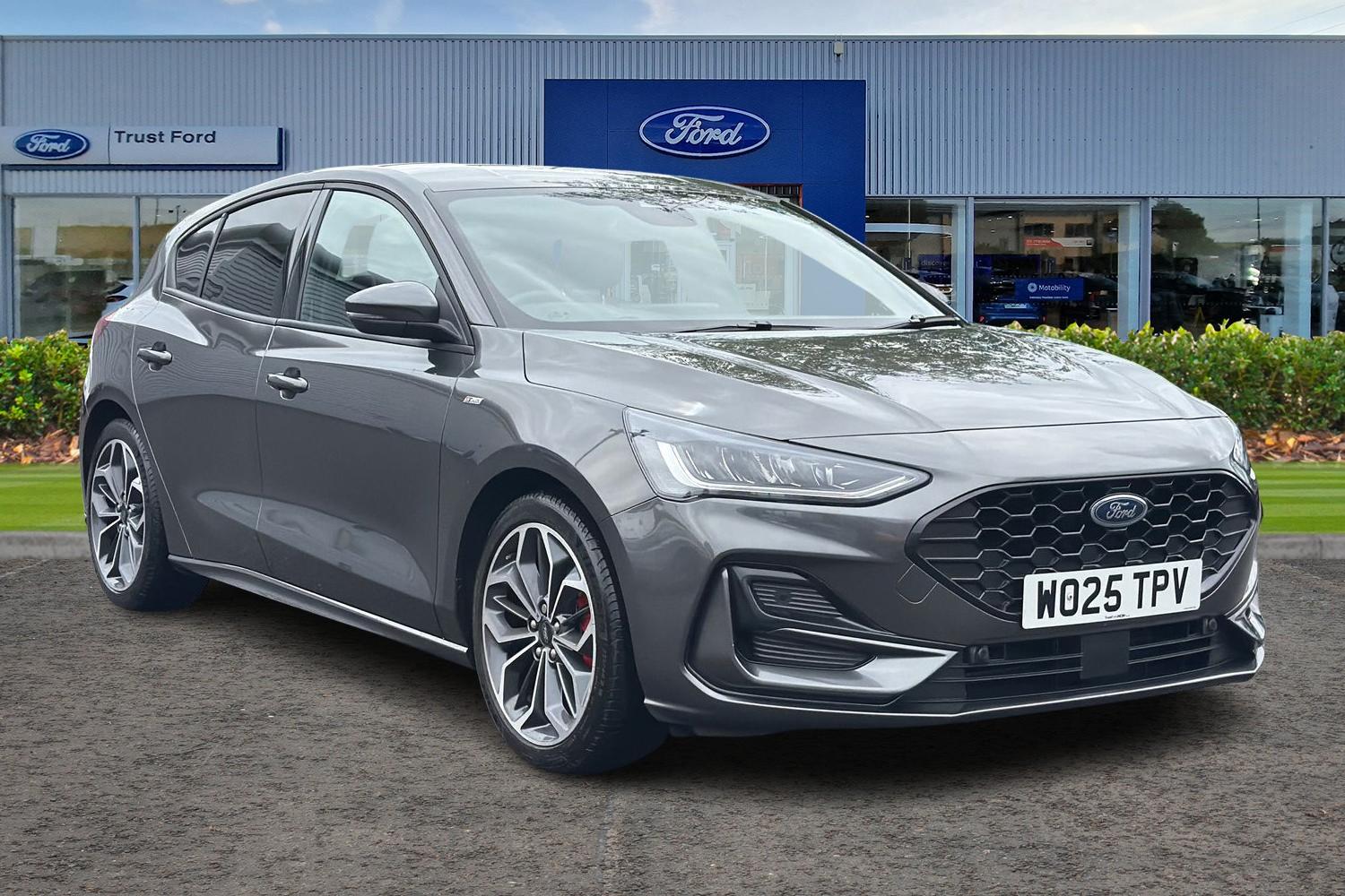 Ford Focus Photo 0