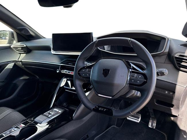 PEUGEOT E-208 Photo 6