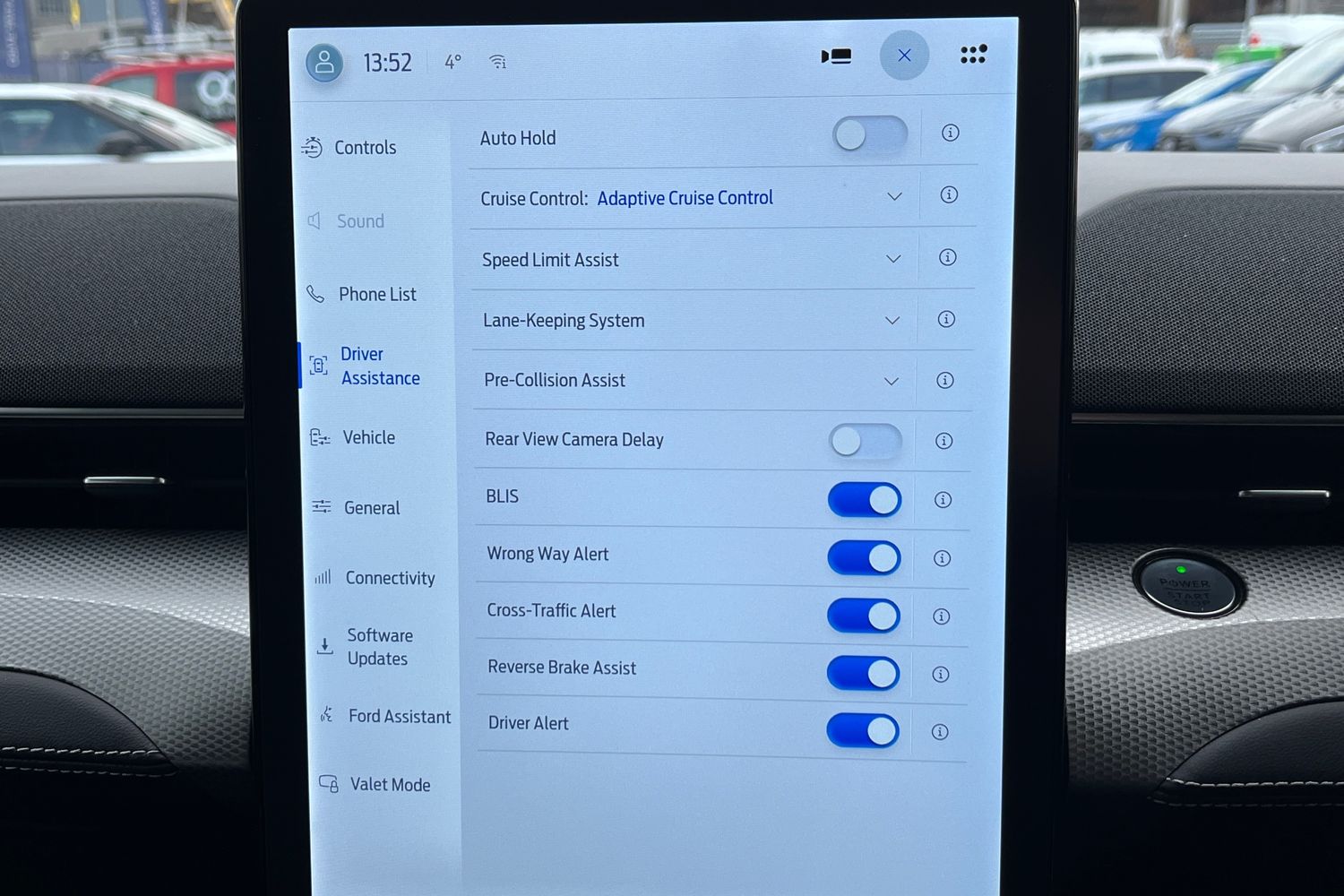 Ford MUSTANG MACH-E Photo 26