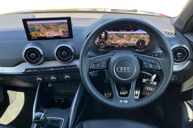 AUDI Q2 Photo 11