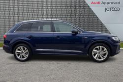 AUDI Q7 Photo 4