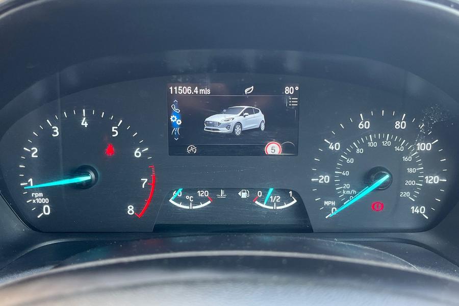 Ford FIESTA Photo autoimg-90699327865b4e9bad57d5d1b9a7f1a453c54a26.jpg