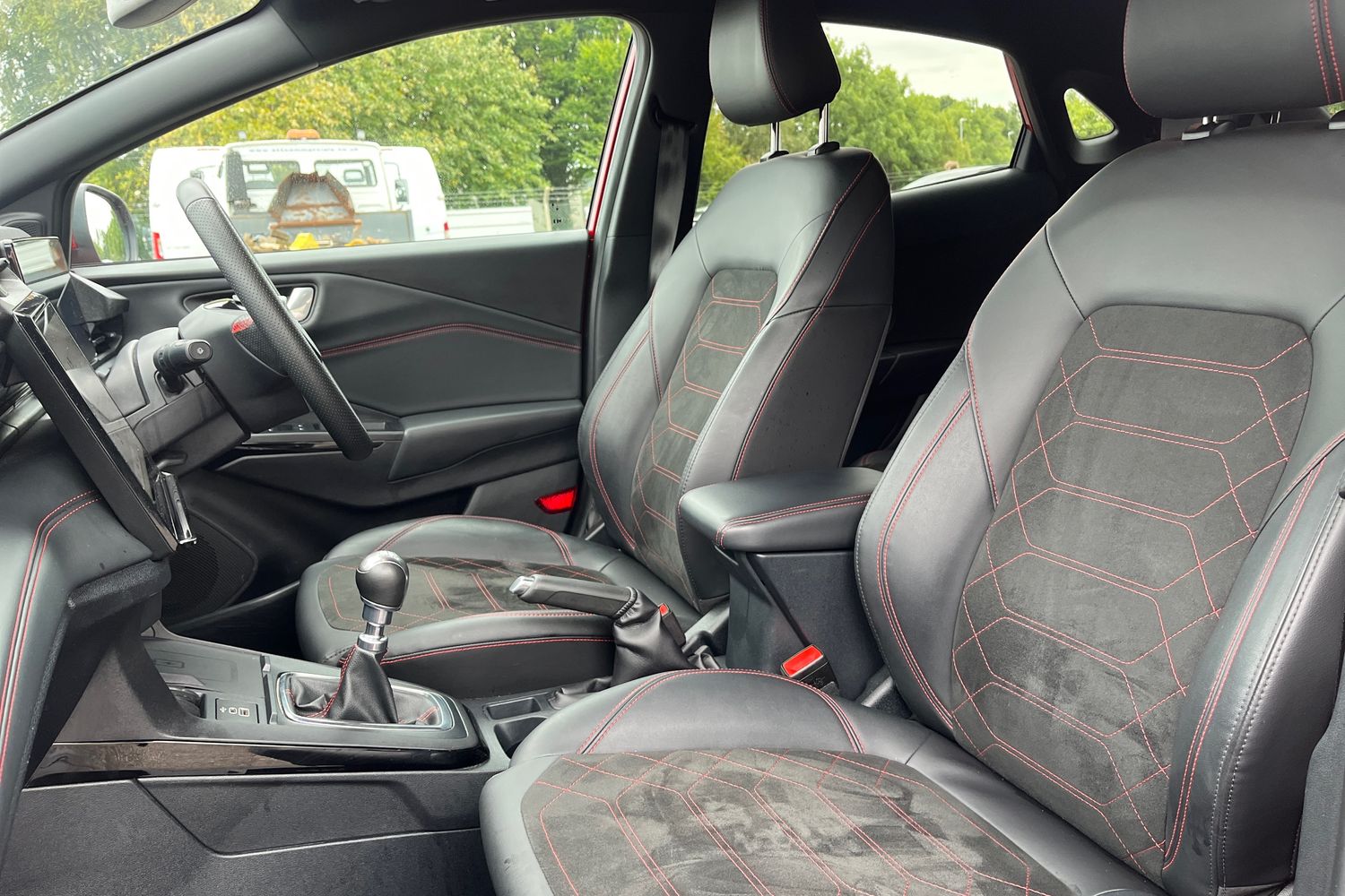 Ford PUMA Photo 18