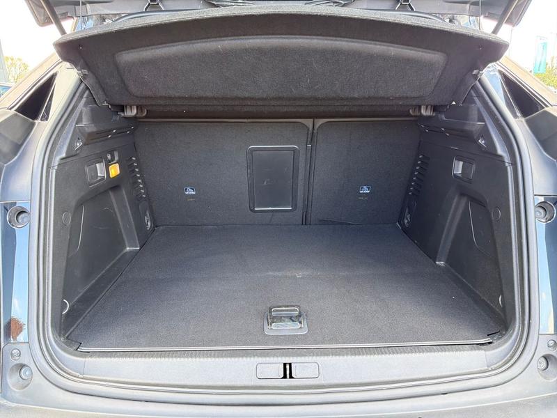 Used Peugeot 3008 YP71HYN 18