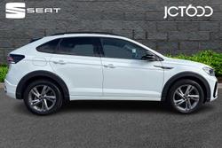 VOLKSWAGEN Taigo Photo 4