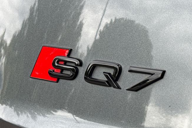 Audi SQ7 Photo 26