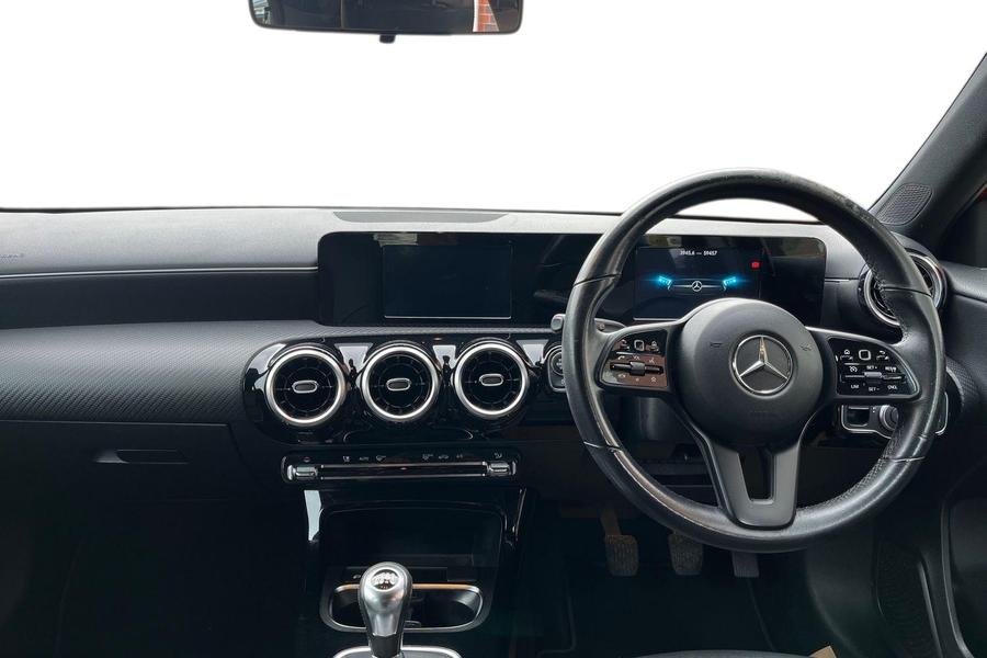 Mercedes-Benz A CLASS Photo autoimg-90731818c1a96adeee0c0f3305da89f1195a682a.jpg