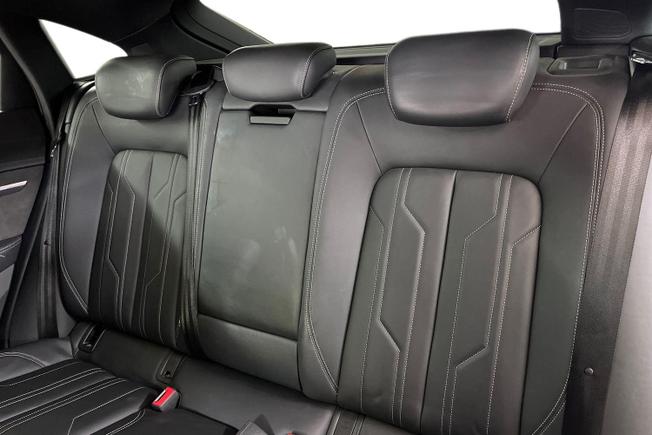 AUDI e-tron Photo 9