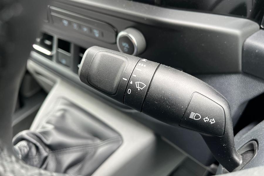 Ford TRANSIT CUSTOM Photo autoimg-907c119e7822386acd9adc7ec7114392410fea7a.jpg