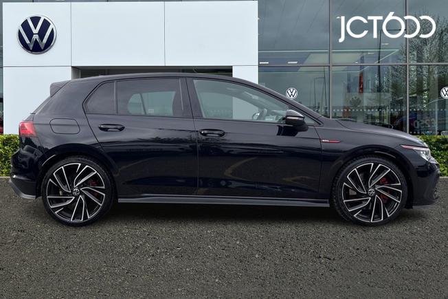 VOLKSWAGEN Golf Photo 4