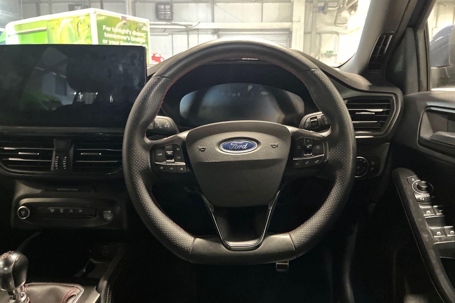 Ford FOCUS Photo 11