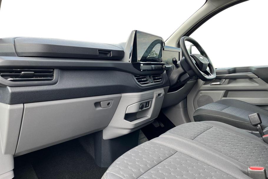 Used Ford TOURNEO CUSTOM WN26TWF 3