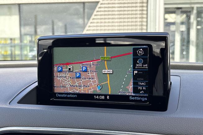 Audi Q3 Photo 14