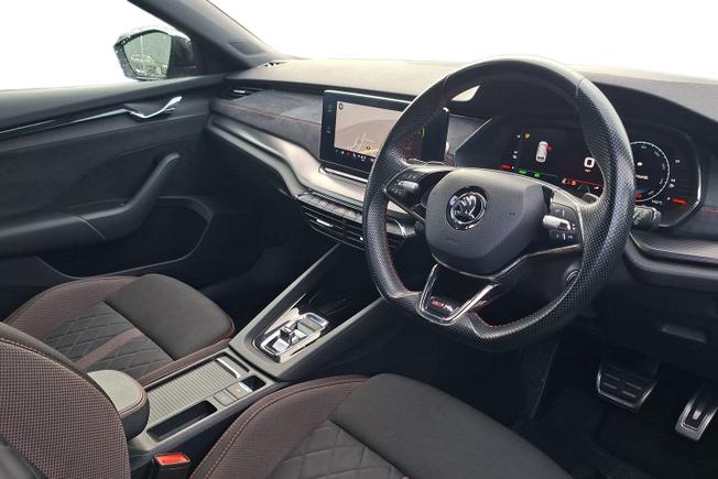ŠKODA Octavia Photo 6